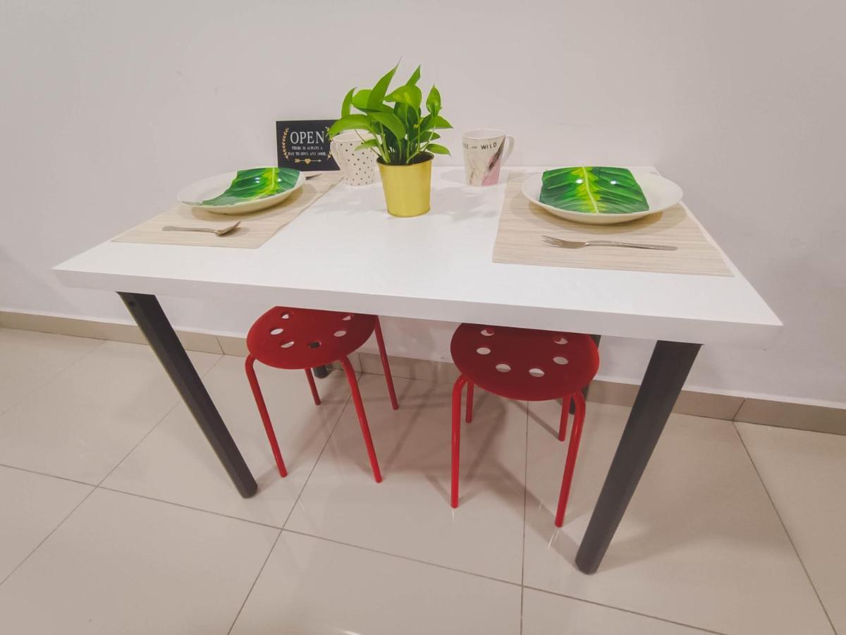 -lake View- Mount Austin Ikea Toppen 10 Mins - B107 * Johor Bahru